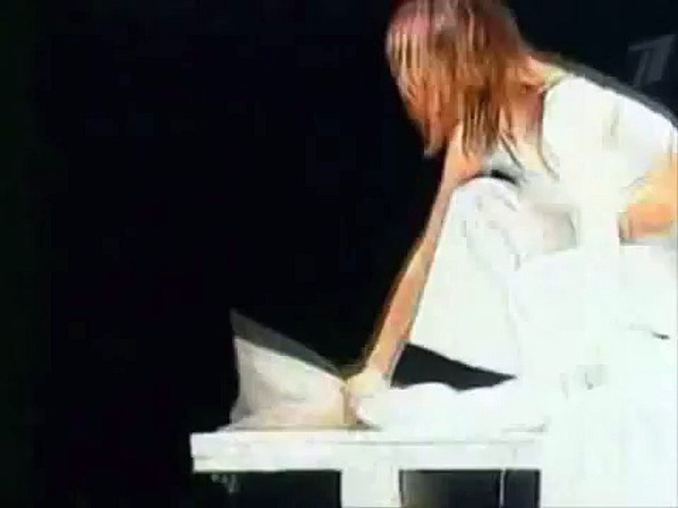 The secret of David Copperfield's magic revealed (changing bodies)
