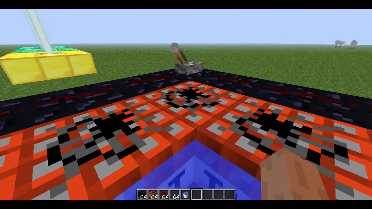 Minecraft Tutorials #2 - Self Launching Cannon - TNT Cannon