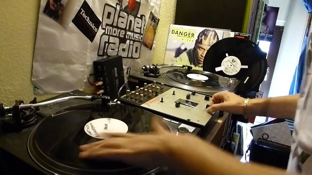 Dj Skratchcon - Rnb Classic Vol.1 Mixtape Intro