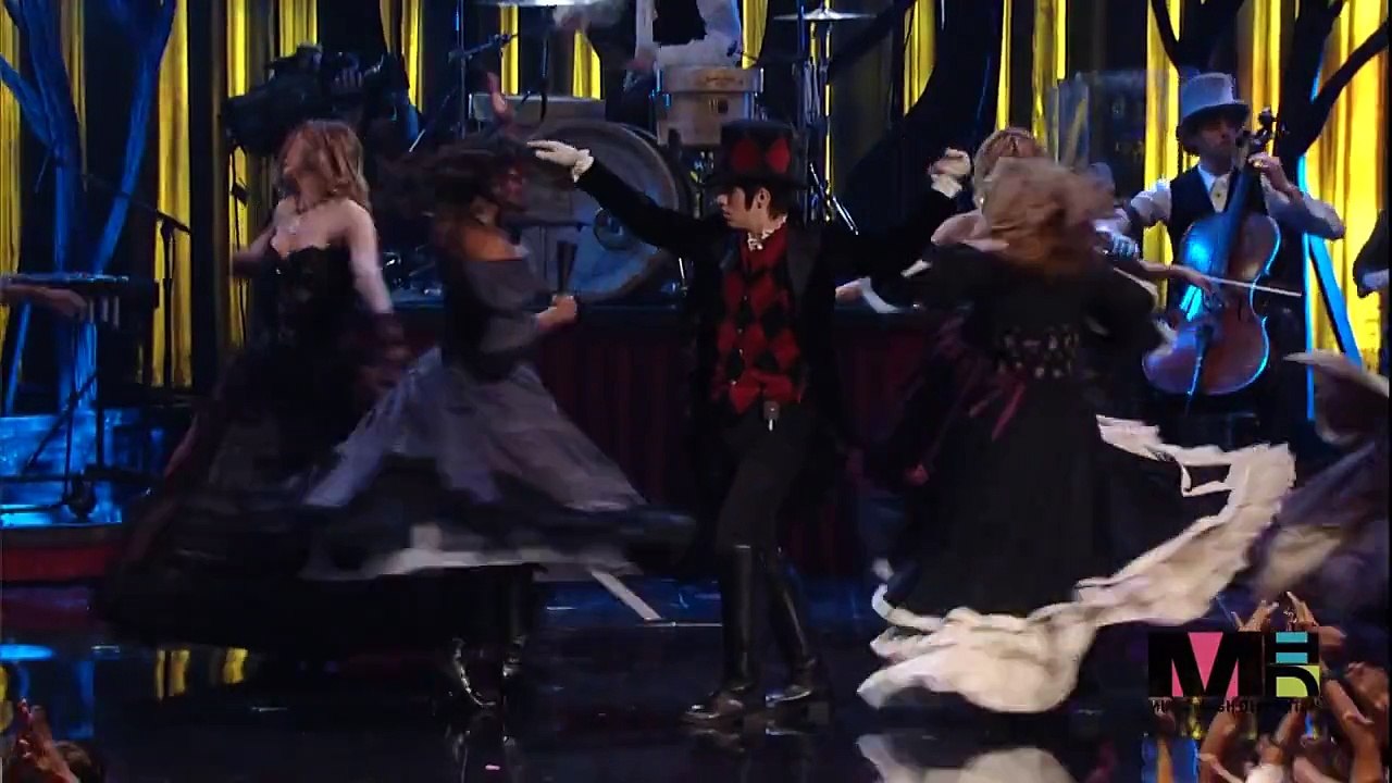 Panic! At The Disco - I Write Sins Not Tragedies Live MTV MVA 2006