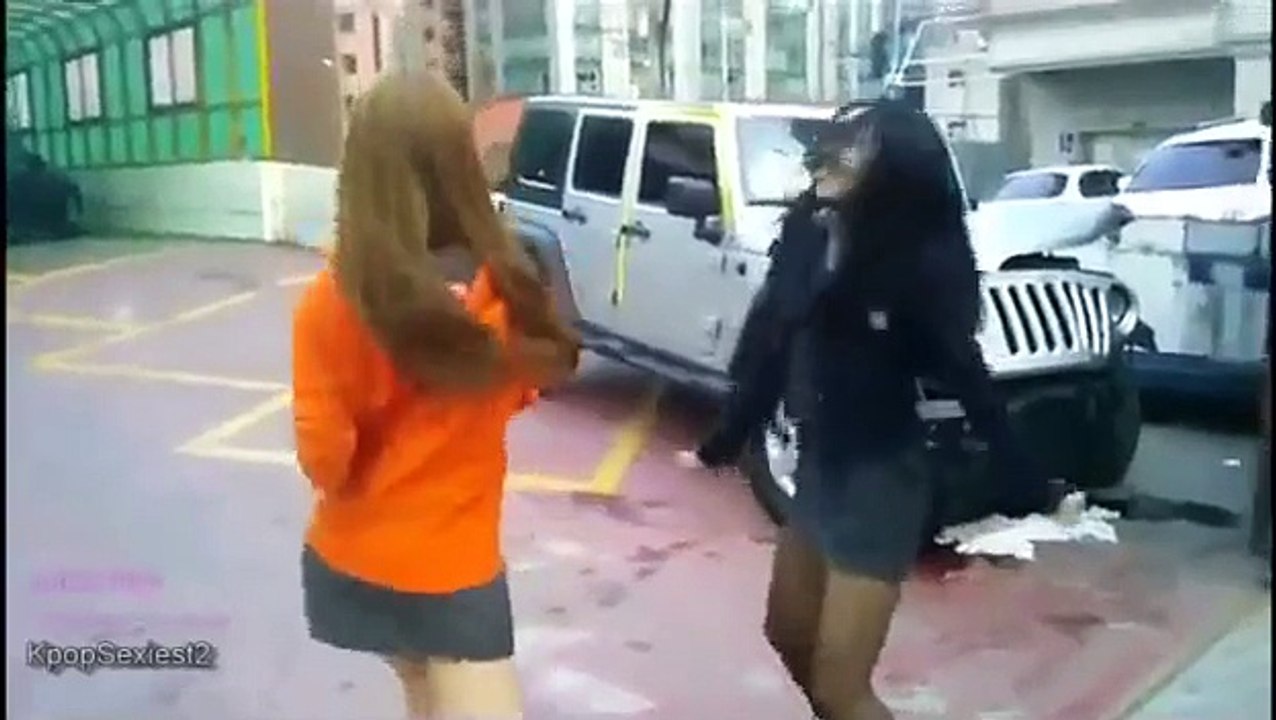 Japanese High School Girls Dancing and Having Some Fun New!!!