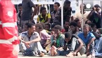 بیش از ۶۸۰ مهاجر نجات یافته در دریای مدیترانه به ایتالیا رسیدند
