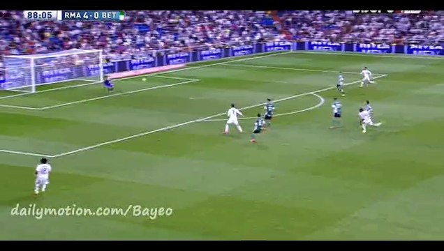 Goal Gareth Bale - Real Madrid 5-0 Real Betis - 29-08-2015