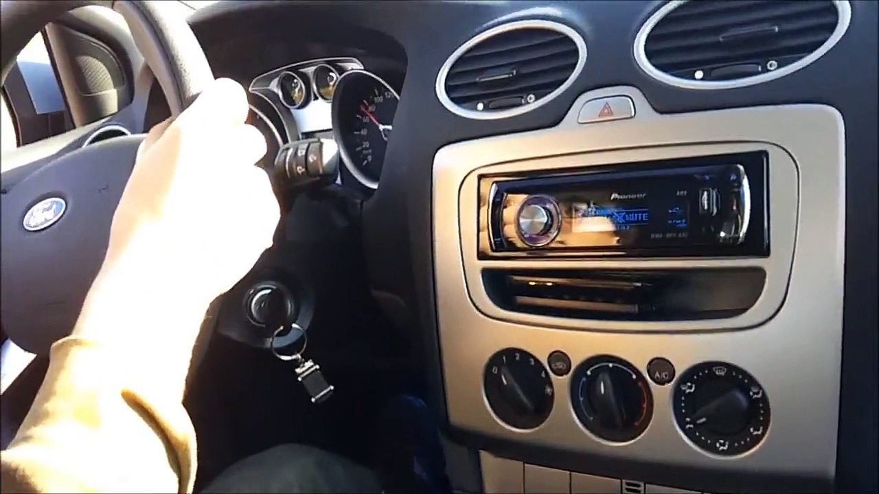 Ford Focus 1.6 mk2 without muffler / exhaust