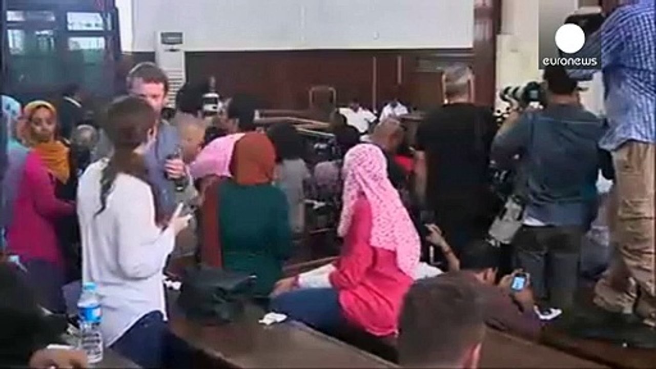 Ägypten: Gericht verringert Haftstrafen gegen Al-Dschasira-Reporter