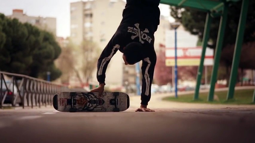 素晴しい人々 スケボー妙技 キリアン マーティン People Are Awesome Kilian Martin Freestyle Skateboarding Part 1 動画 Dailymotion