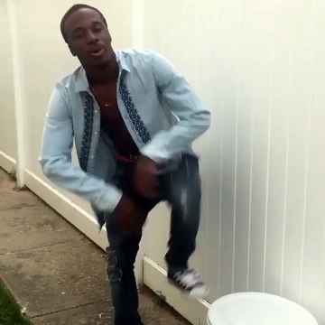 Nicholas Fraser When she say she got a cute friend for you
