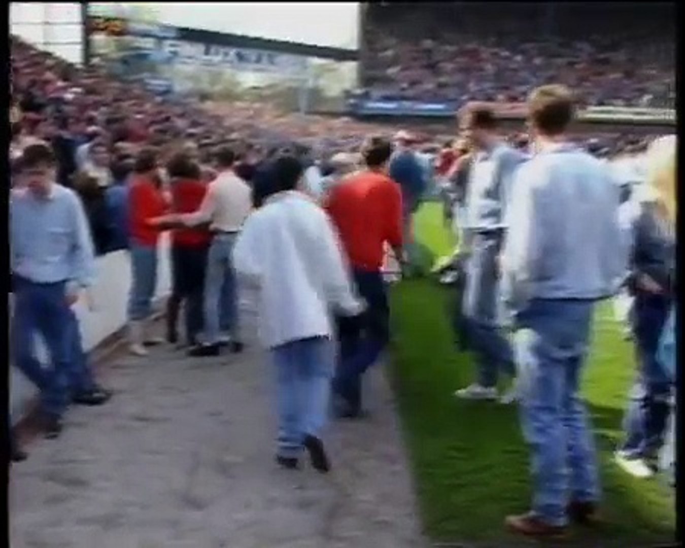 ⁣News Reports of Hillsborough Football Disaster April 15th 1989 Part one