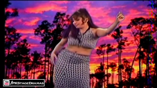 DESI KURI HOT MUJRA - DANCER RUKHSANA - PAKISTANI MUJRA DANCE