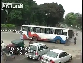 Dehşet Saçan Otobüs Kazası