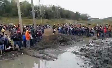 This lucky guy saved his life and walk away like a Boss!!!