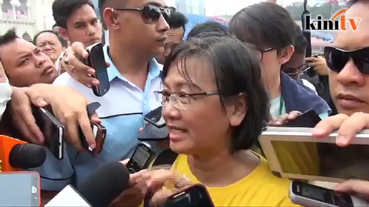 2.15pm - Sambutan ambang merdeka berpindah ke Bukit Jalil