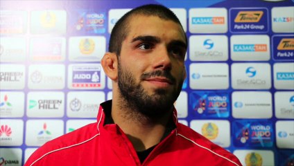 Toma Nikiforov : "L'os de mon doigt sortait sans arrêt"