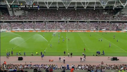 Insolite : L'arrosage automatique se lance en plein match