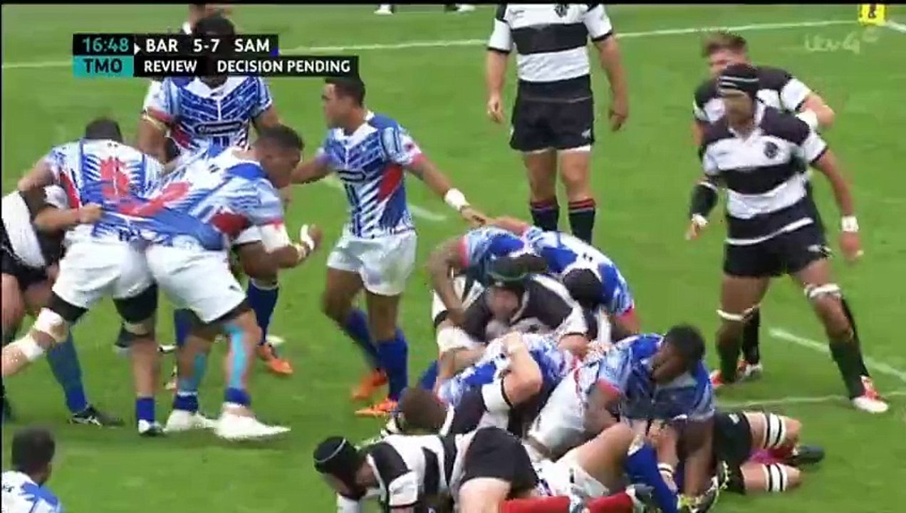 Carton rouge pour Kane Thompsons, jaune pour Fainga'a