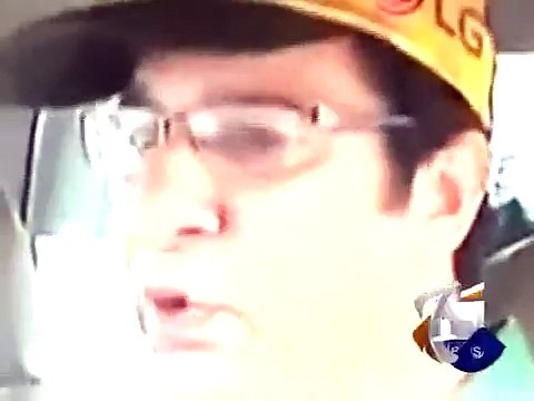 Wasim Akram's vehicle fired upon in Karachi - Geo News Headlines 6 August 2015