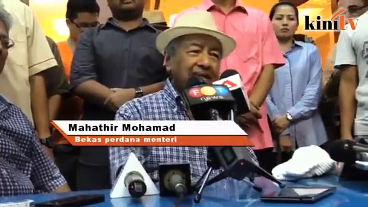 Najib enggan undur kerana takut ke penjara - Mahathir