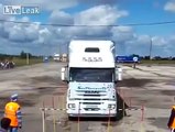 Çılgın Rus tır şoförü! Komik ve ilginç videolar