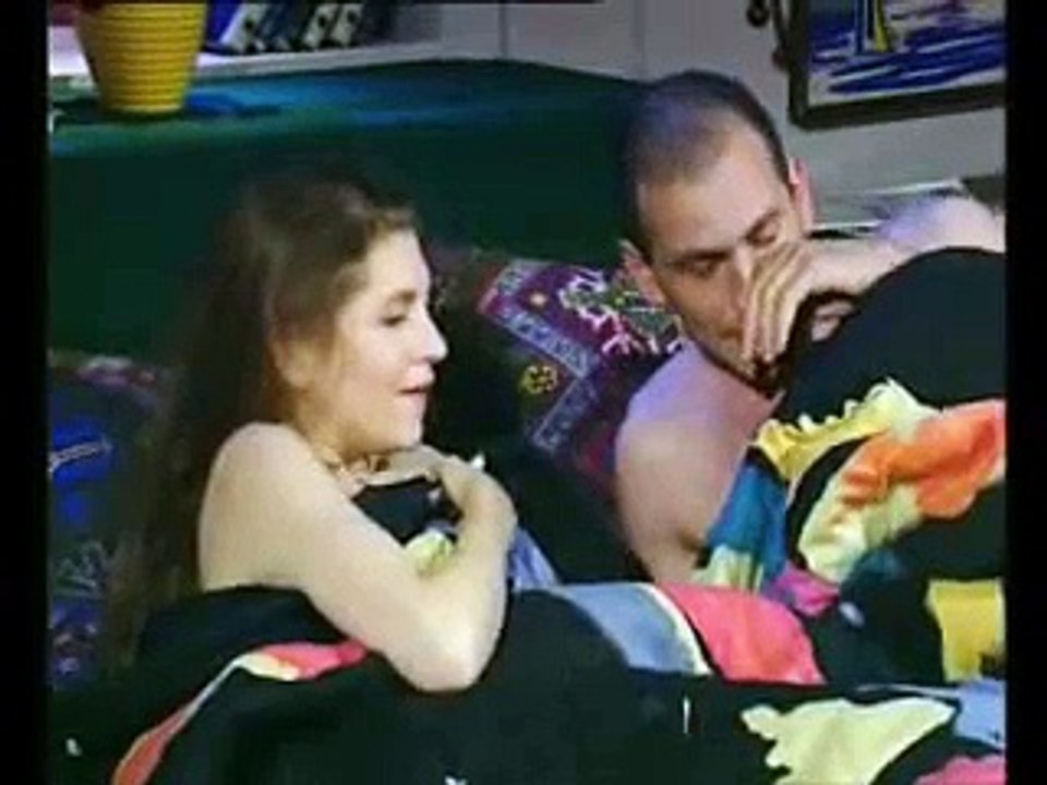 החמישיה הקאמרית - בליינדייט במיטה