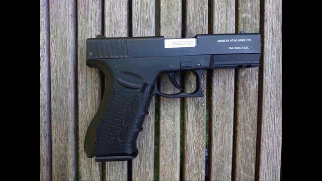 Pistolet d'alarme Zoraki 917 calibre 9 mm PAK (arme à blanc)