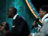 Stevie Wonder Sings at NAACP Image Awards 2008
