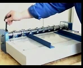 Maquina de grafar (hendir), refilar (cortar), perforar