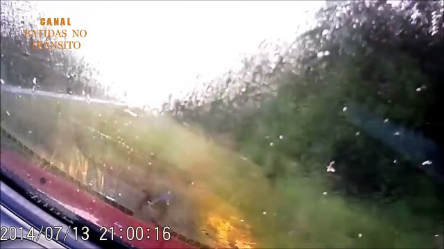 Acidentes Incríveis de Carros - Part 6