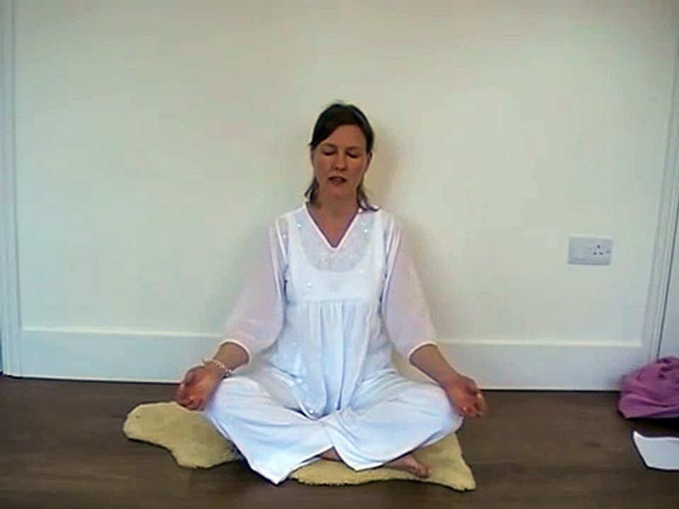 How to do simple Kundalini Yoga, sufi grind, spinal flex, ego eradicator and breath of fire