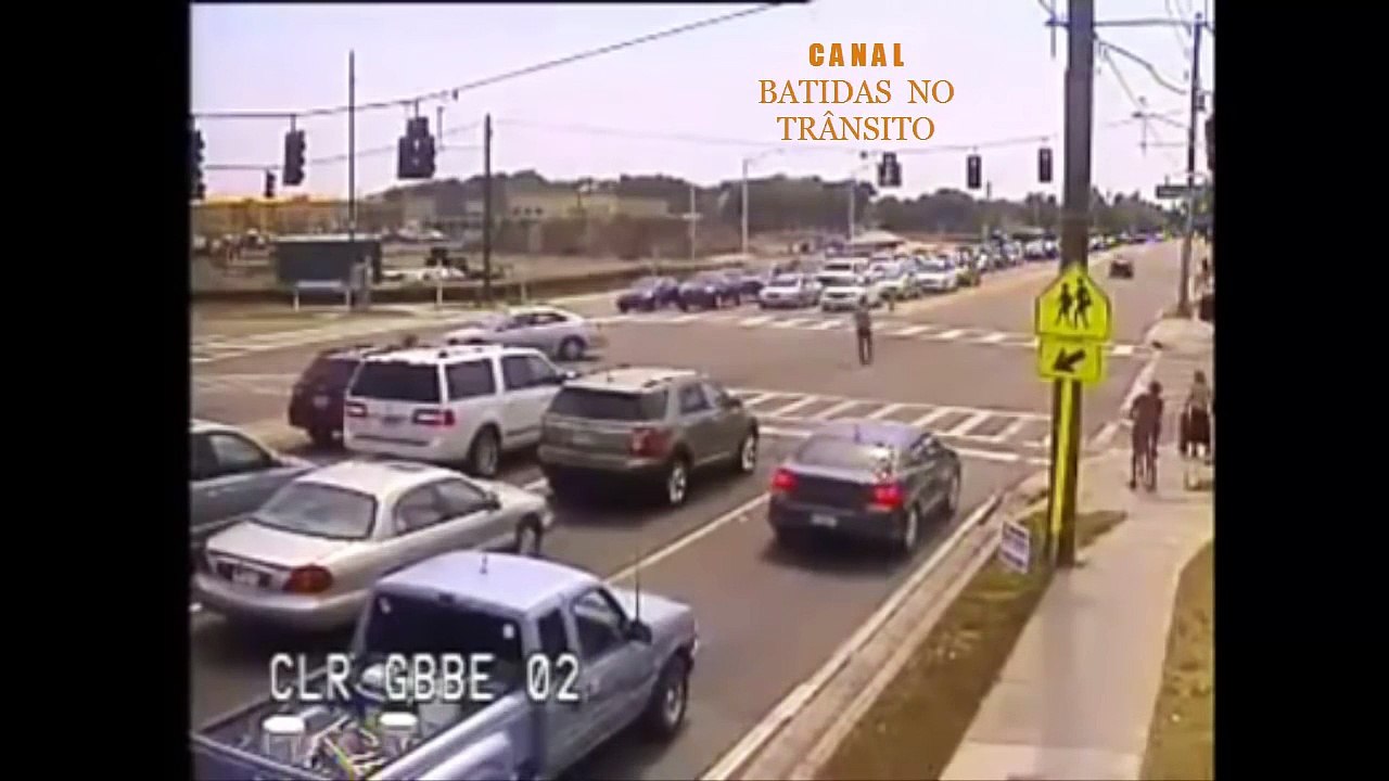 Acidentes Incríveis, Batidas e Quedas