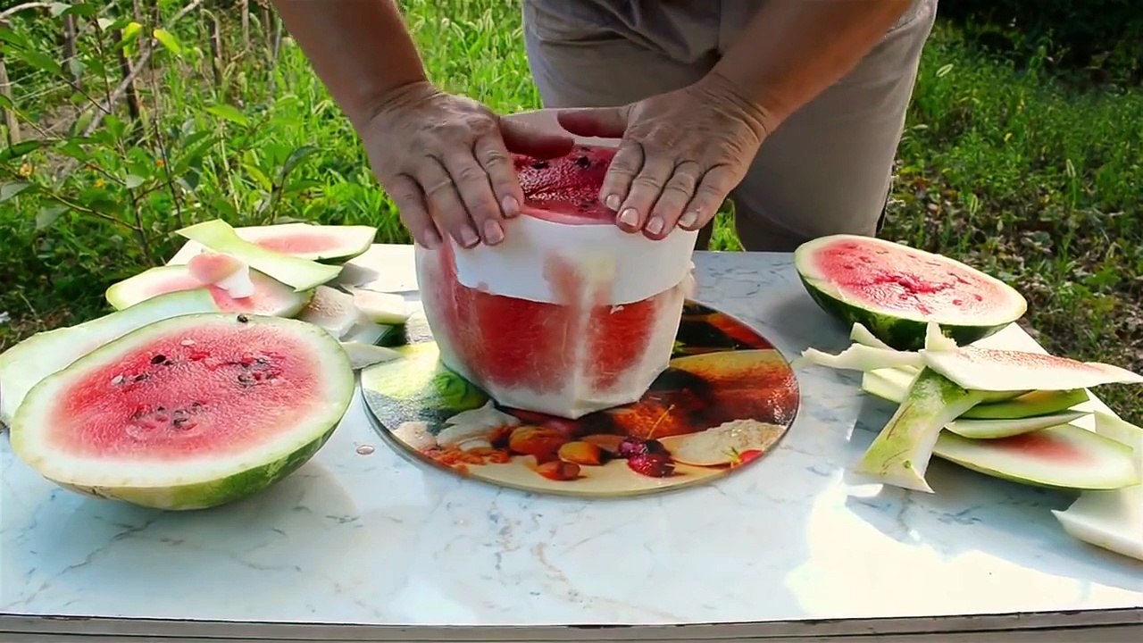 DIY: Simple and Healthy Watermelon Cake