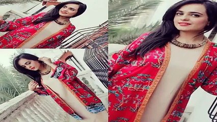 Sumbul Iqbal on Eid ul Fitar 2015 Pictures