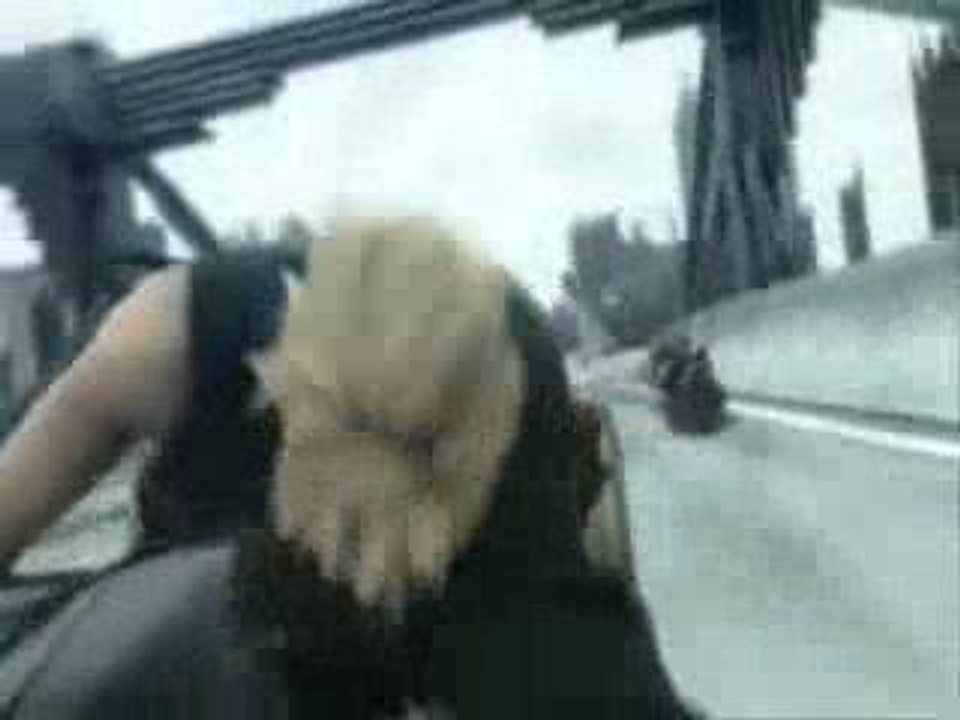 FF7 Advent Children Combat en Moto