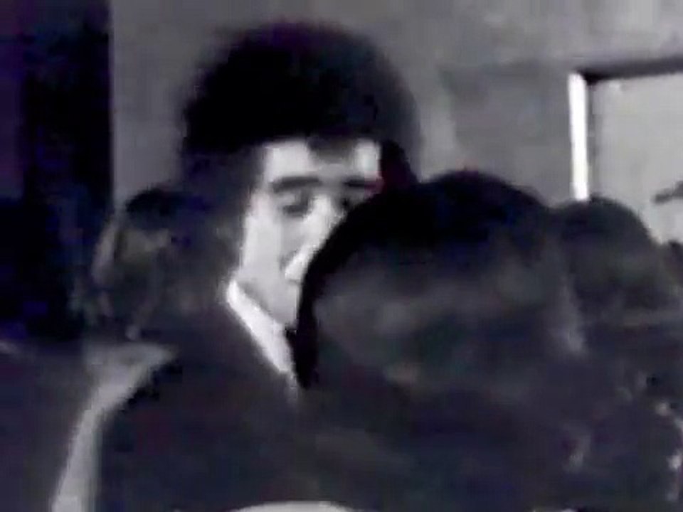 Googoosh - Shabe Shishei گوگوش -  شب شيشه ايي