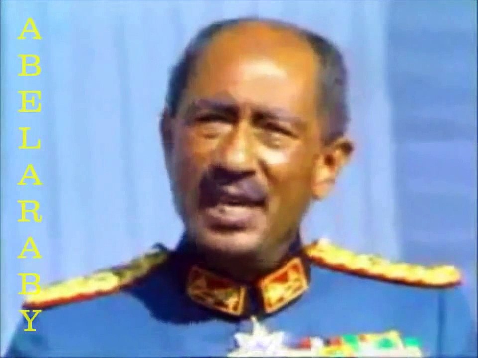 السادات في إعادة افتتاح قناة السويس - بورسعيد - 1975