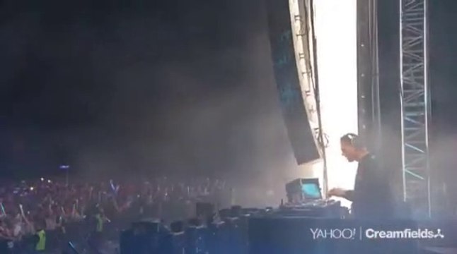 DJ Tiesto Live at Creamfields 2015 Full Set