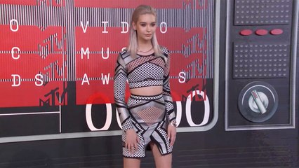 Amanda Steele MTV Music Awards 2015 - VMA's