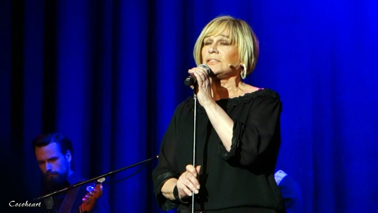 03 Mary Roos - Rücksicht + Aufrecht gehn @ Nutten, Koks und frische Erdbeeren Tour – Gloria Theater, Köln 28.08.15