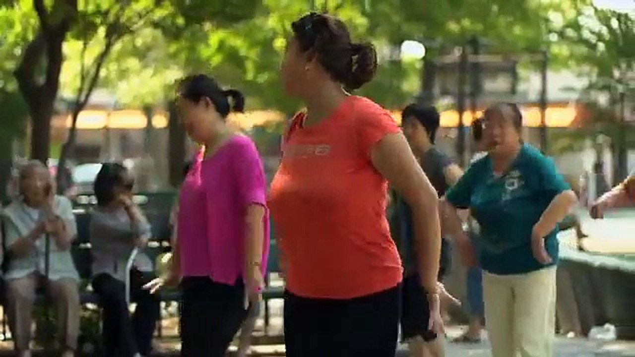 Chinese Ladies dancing to a Tibetan song
