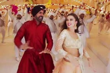 Akshay & Amy show their sexy moves in 'Singh And Kaur'