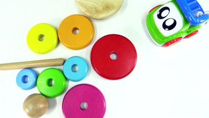 Okul öncesi eğitim - Renkler - Küçük kamyon ve oyuncak piramidi