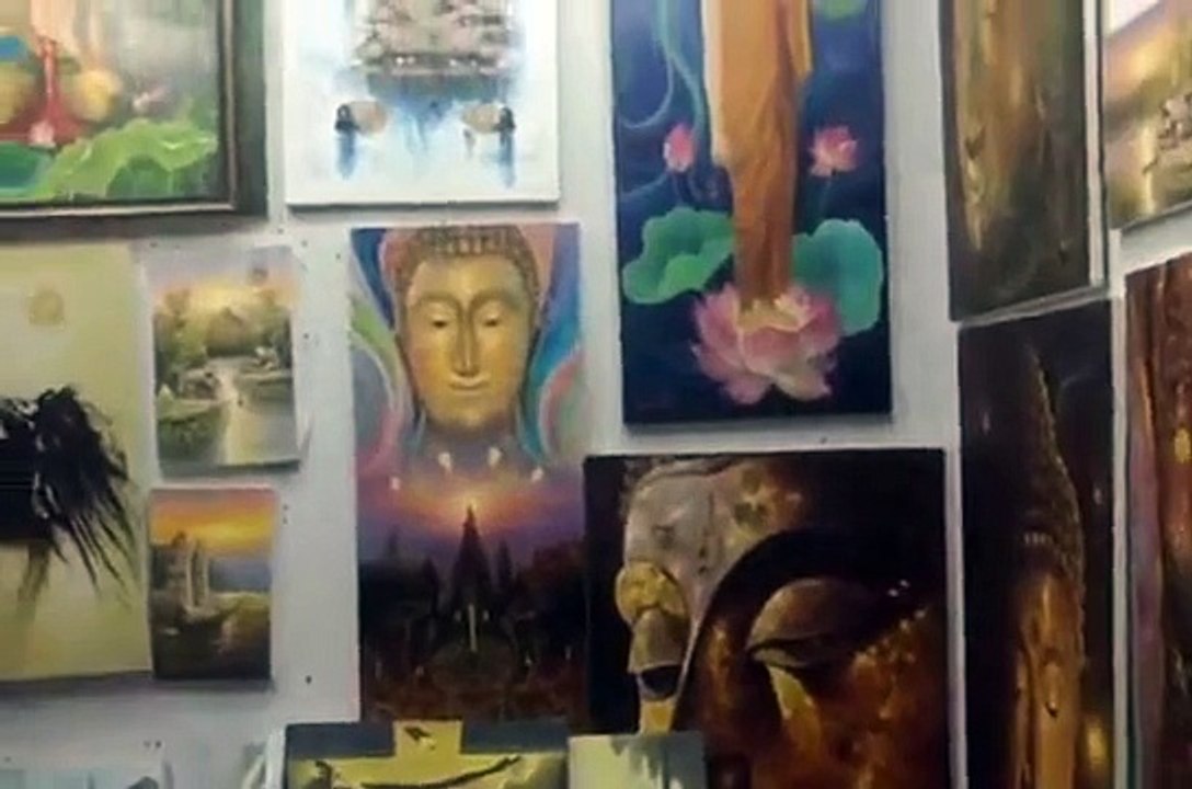 Oil Paintings and Tattoos - Artist Street Pattaya.