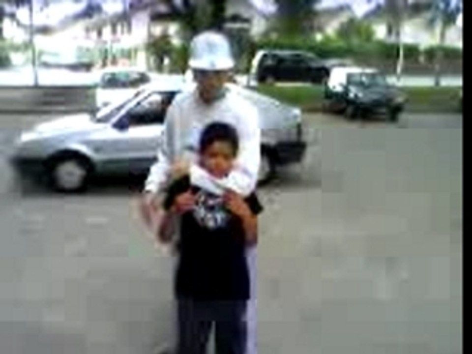 Casse lui le cou!