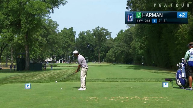 Un golfeur fait un Hole in One pendant le PGA The Barclays