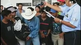 Abuso contra Migrantes en México. parte 3  -   www.necesitamosuncambio.org  -