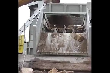 Lippmann 6224 Rip Rap Plant making Rip Rap