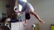素晴しい人々!　神業片手倒立！　Amazing hand balancing practice, unbelievable strength & skill! (People are Awesome)