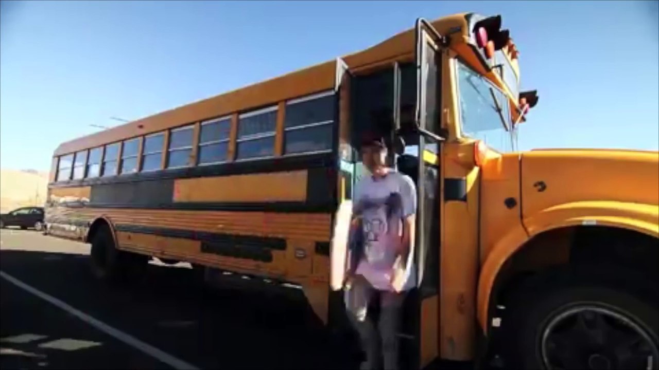 素晴しい人々！　サンドボードセッション！　Epic sand boarding session! (People are Awesome)