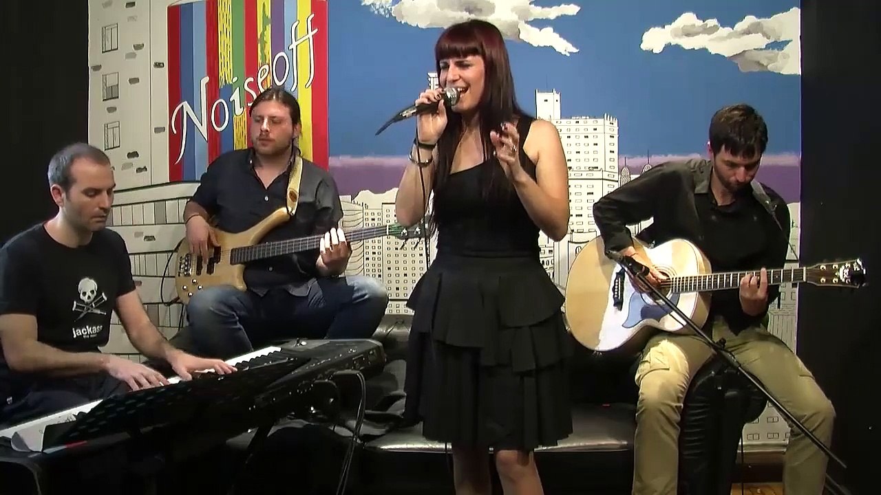 Laura Bruja - Ven