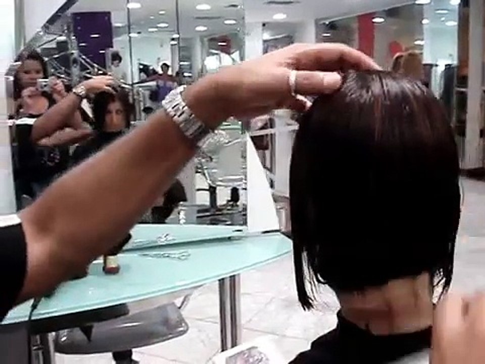 Corte  cabelos CHANEL  CLASSICO COM FRANJA ARTHUR