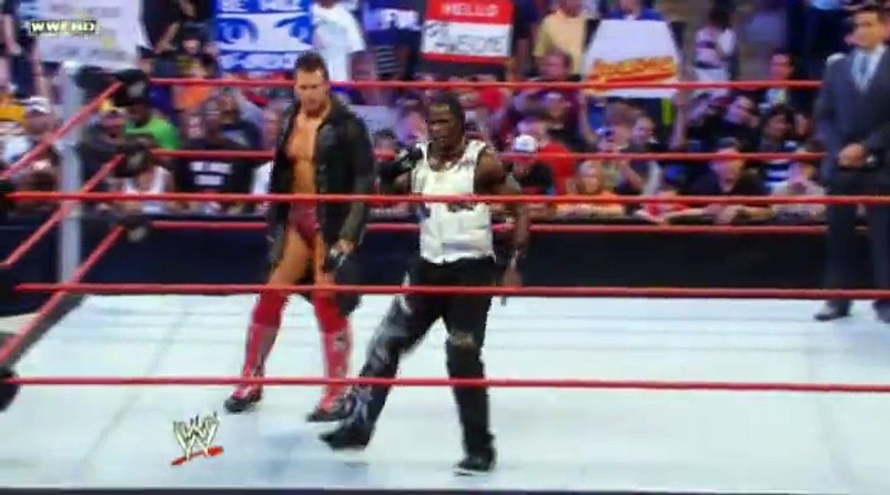 Triple h & Cm punk vs The miz & R-truht VF